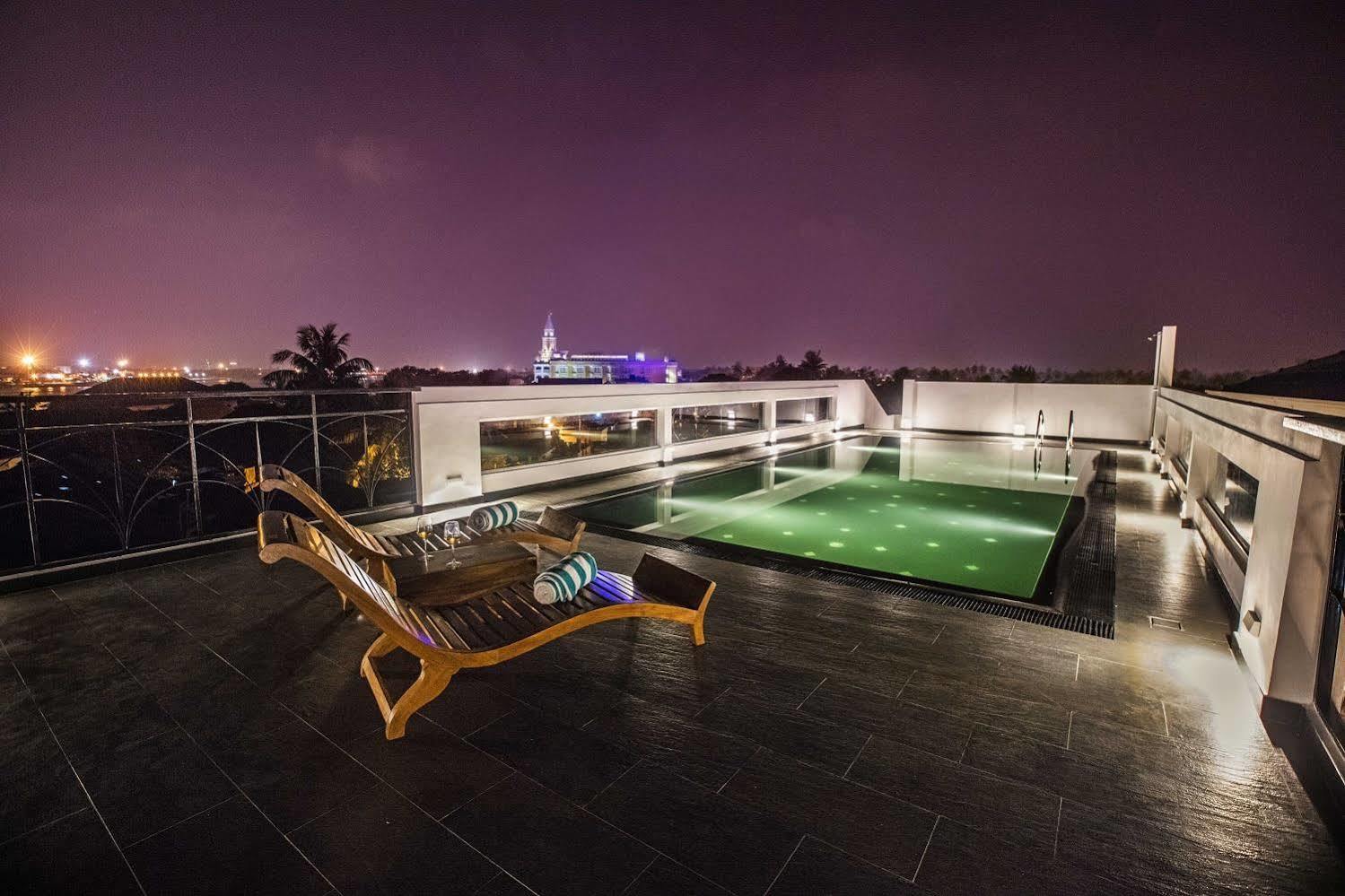 Hotel Alpha Old Court House Kochi Exterior foto